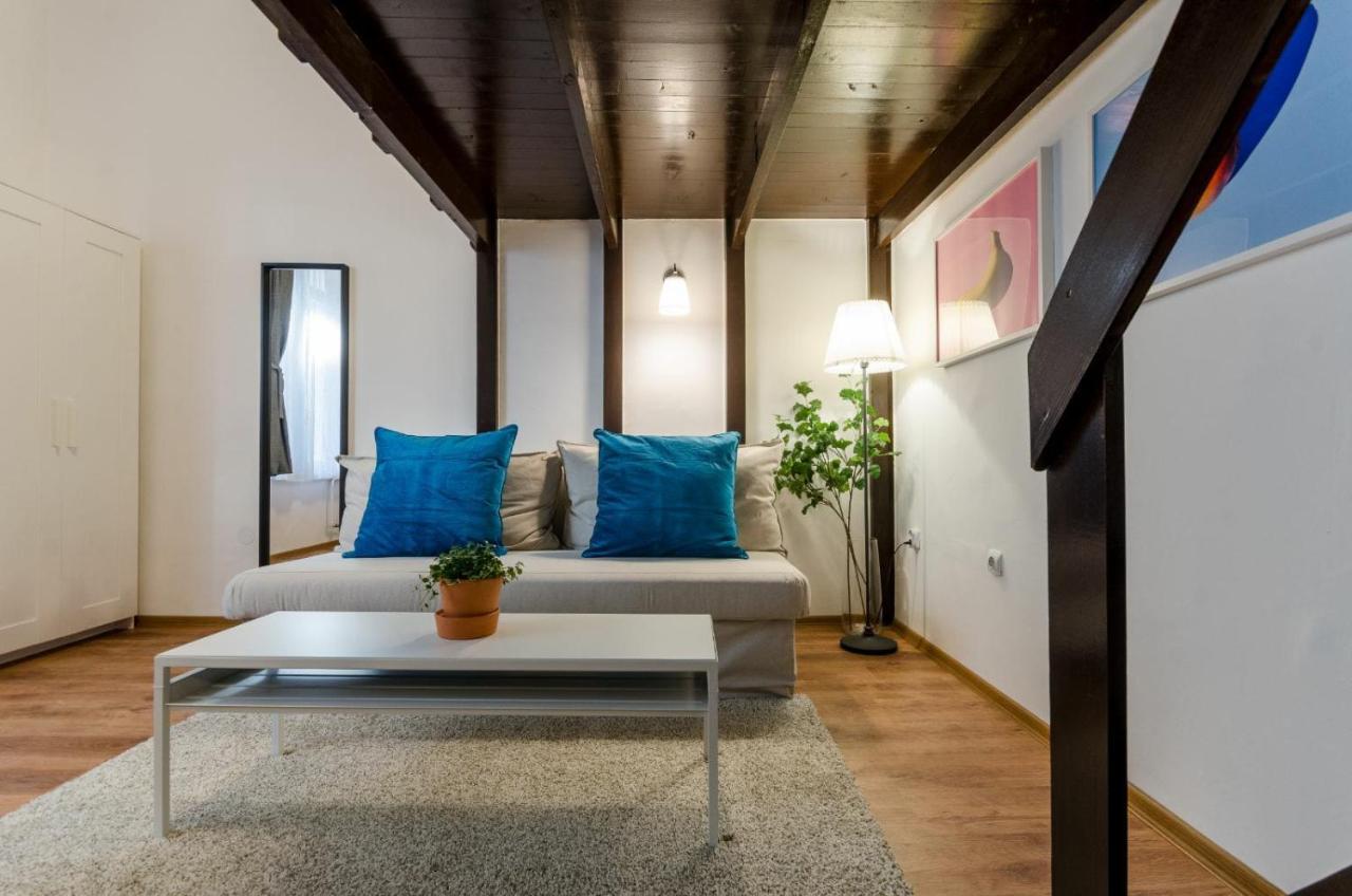 Quiet Cozy Apartment In Party Street E1 Budapest Eksteriør billede