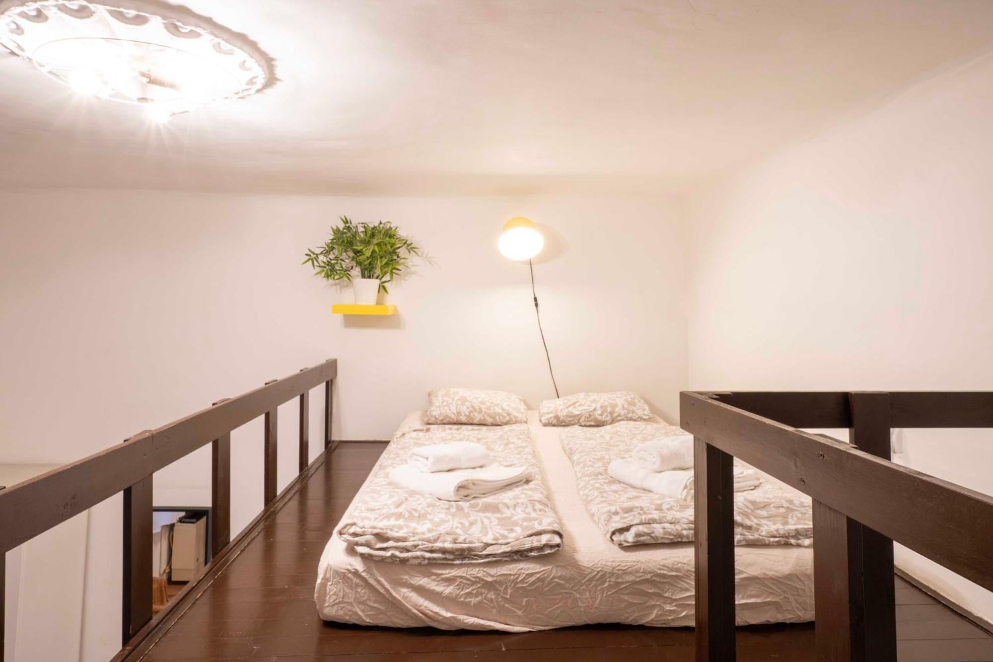 Quiet Cozy Apartment In Party Street E1 Budapest Eksteriør billede