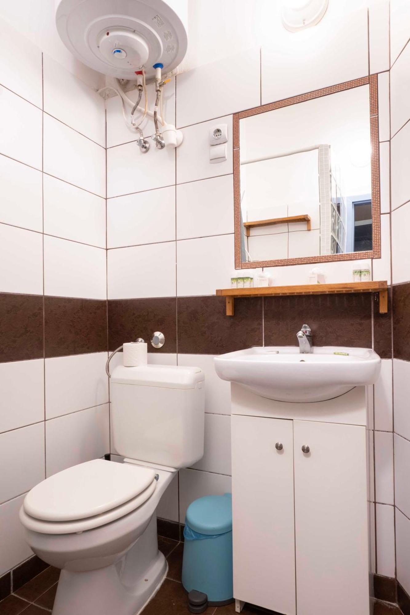 Quiet Cozy Apartment In Party Street E1 Budapest Eksteriør billede